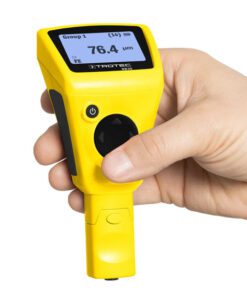 medidor de espesor de recubrimiento trotec-bb30 en mano